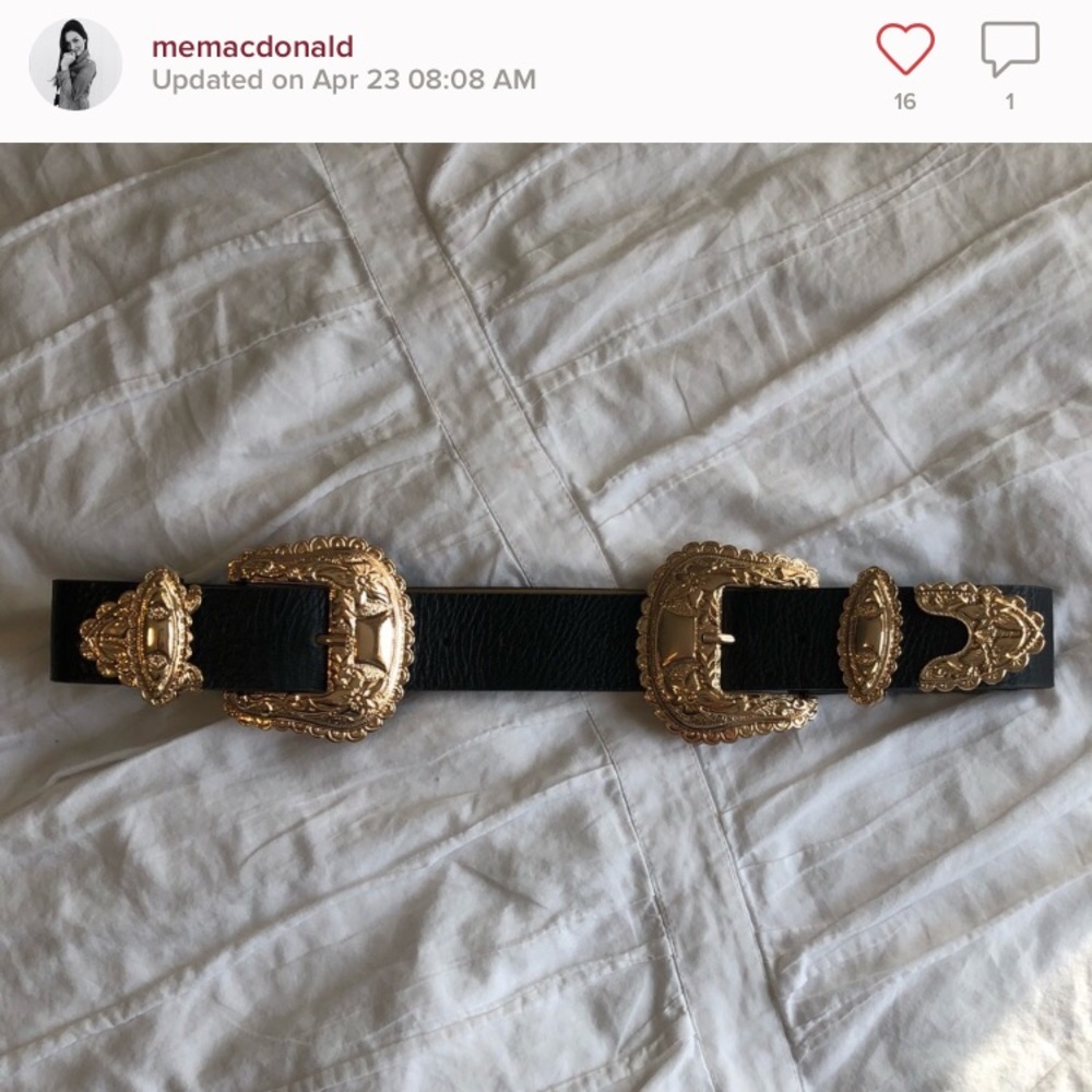 Gold double buckle belt